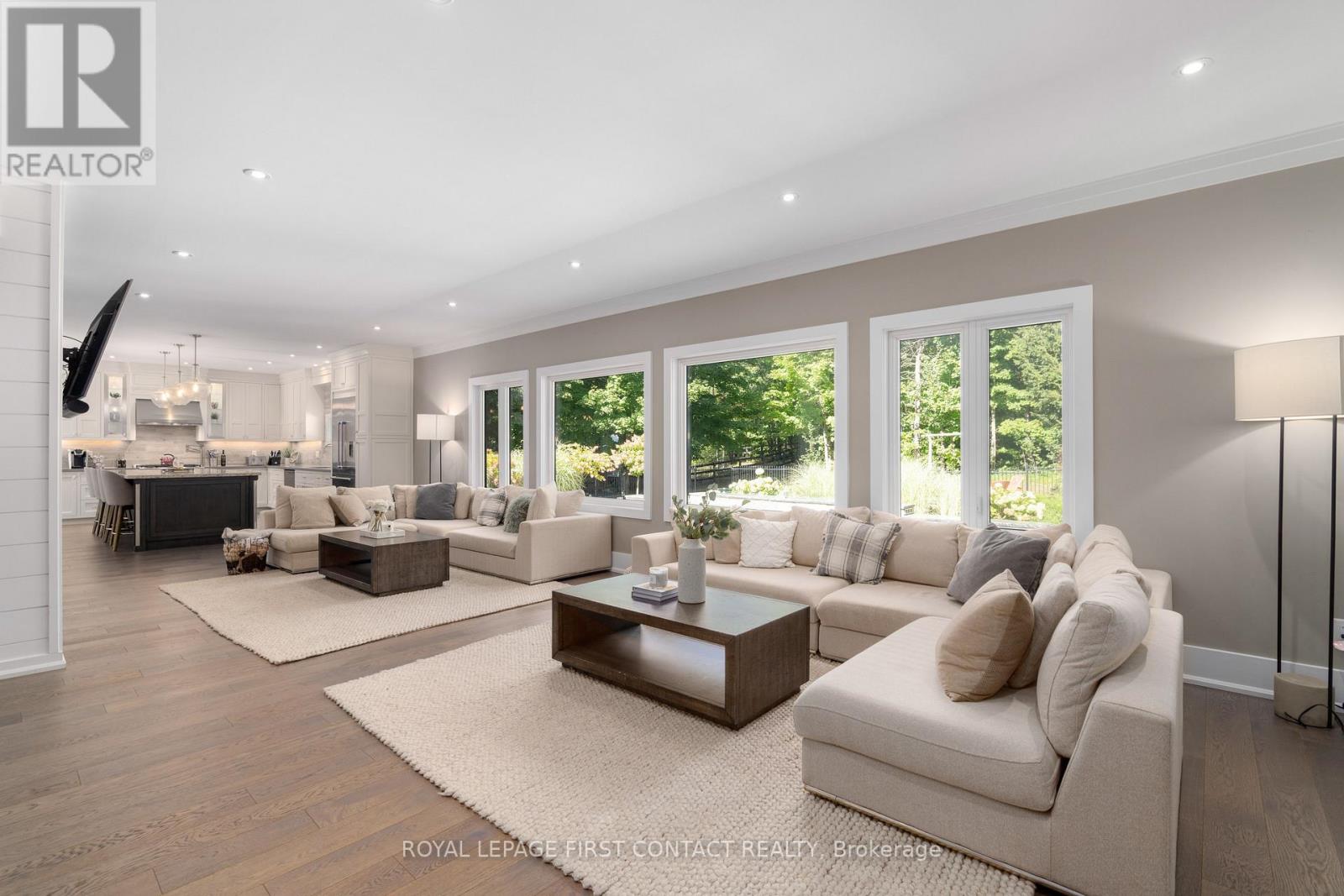 316 OLD BARRIE ROAD EAST RD E