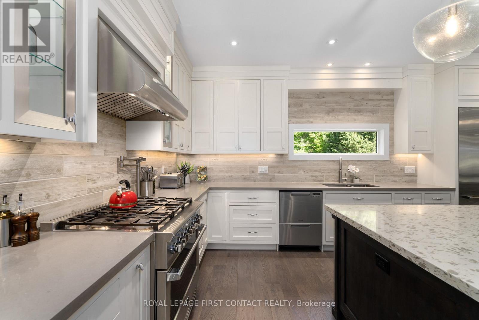 316 OLD BARRIE ROAD EAST RD E