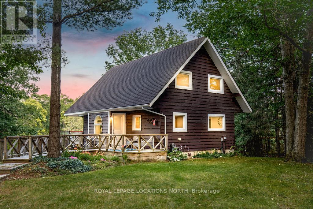 157 WOODLAND DR