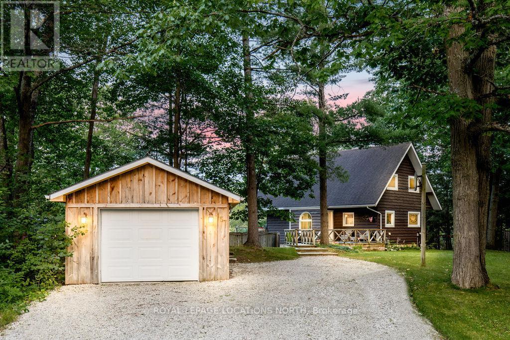 157 WOODLAND DR