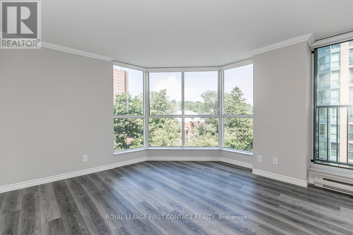 #611 -140 DUNLOP ST E, #611