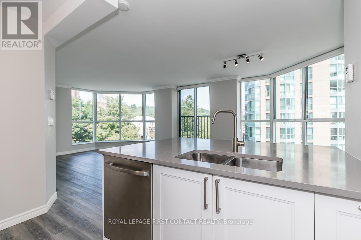 #611 -140 DUNLOP ST E, #611