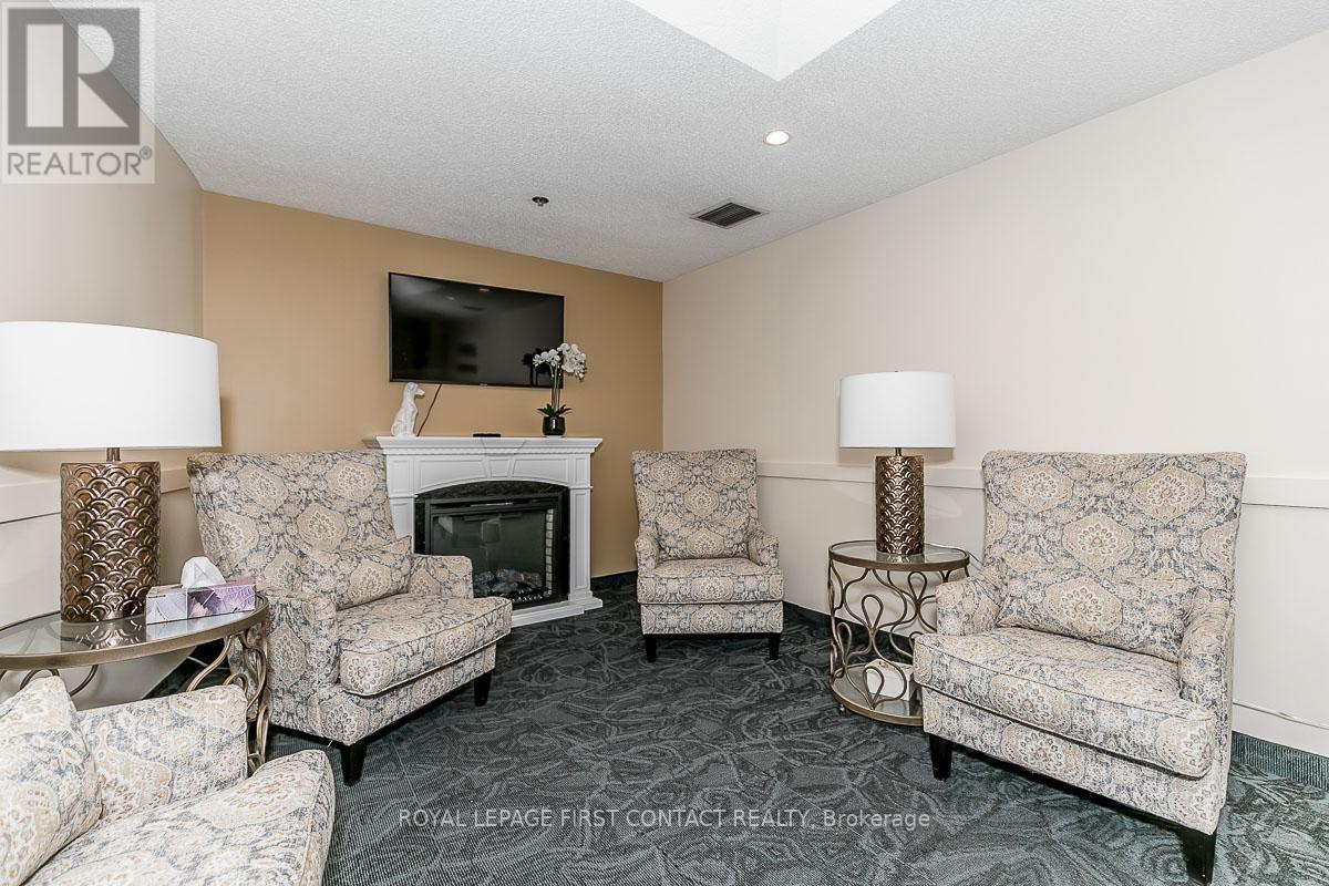 #611 -140 DUNLOP ST E, #611