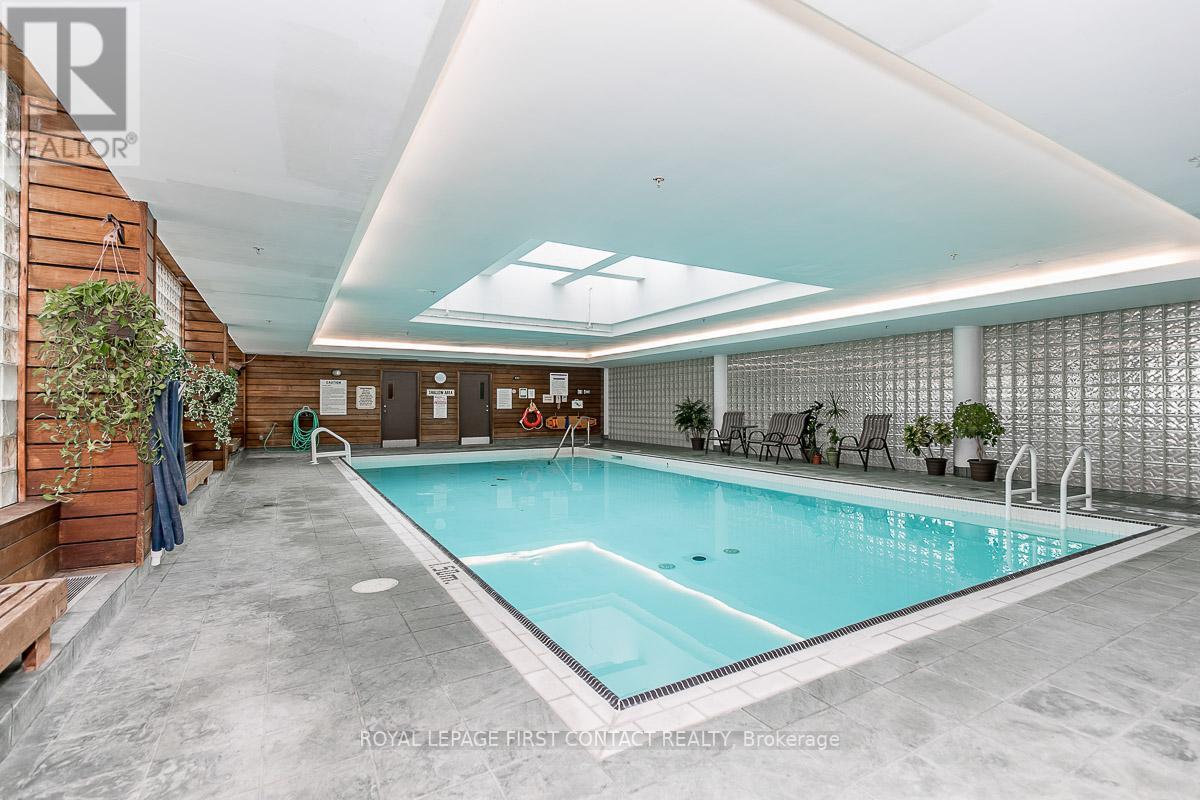 #611 -140 DUNLOP ST E, #611