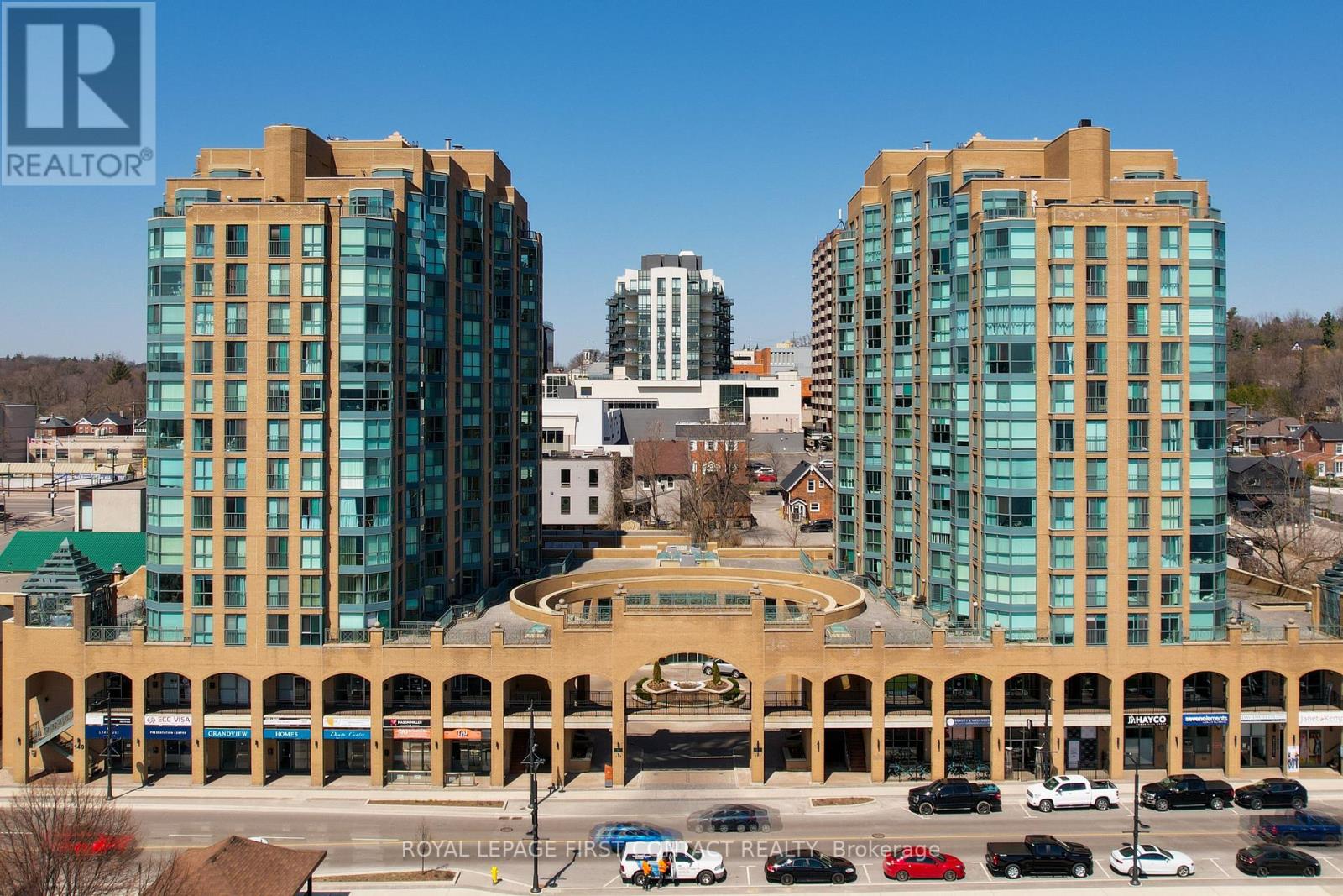 #611 -140 DUNLOP ST E, #611