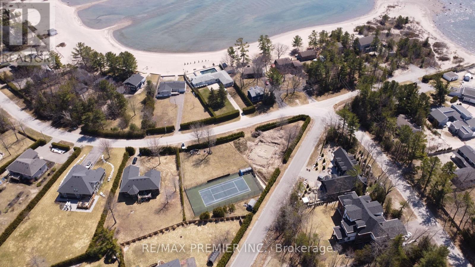 LT41+42 TINY BEACHES RD N