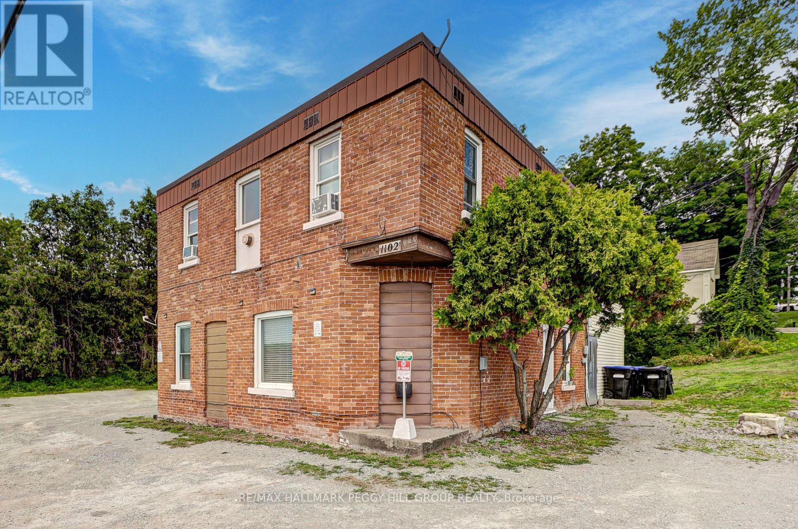 1102 HARBOURVIEW DR