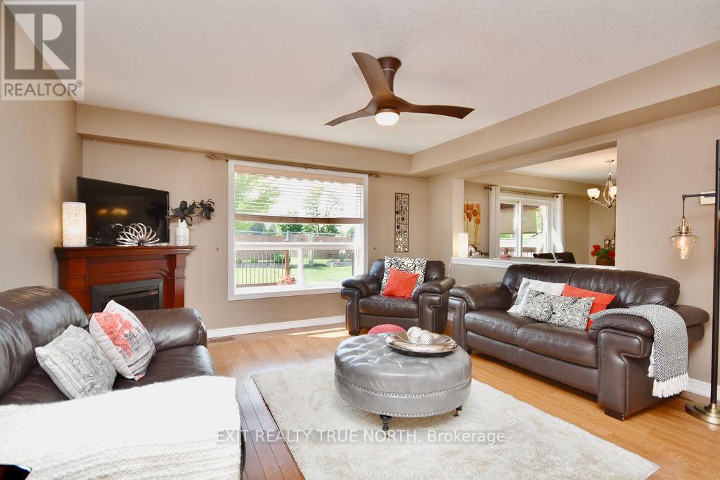 Listing S6724606 - Large Photo # 7