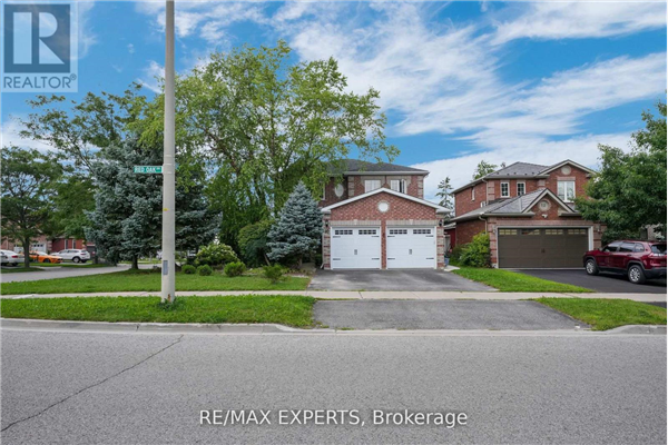 10 RED OAK DR, Barrie