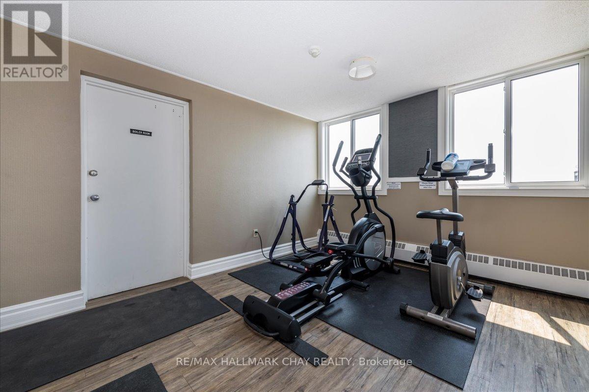 Listing S6759936 - Large Photo # 17