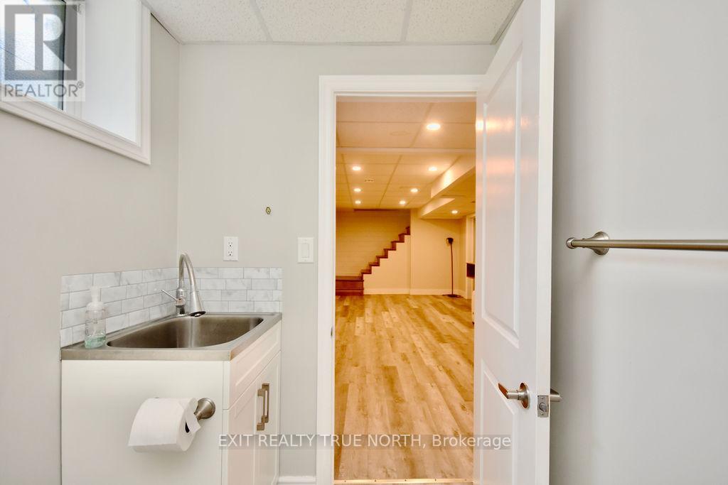 Listing S6763684 - Large Photo # 31