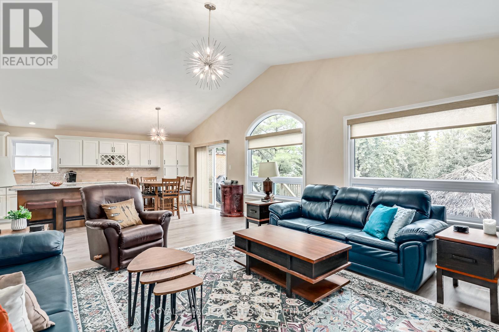 18 SHANNON CRT