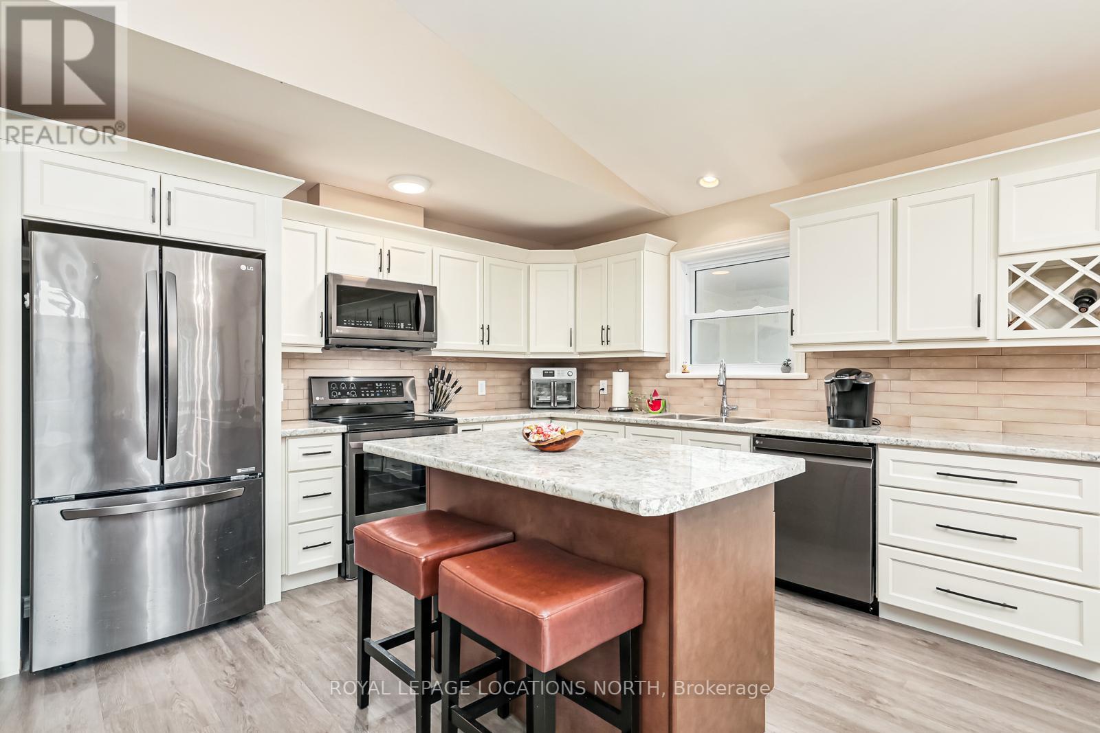 18 SHANNON CRT