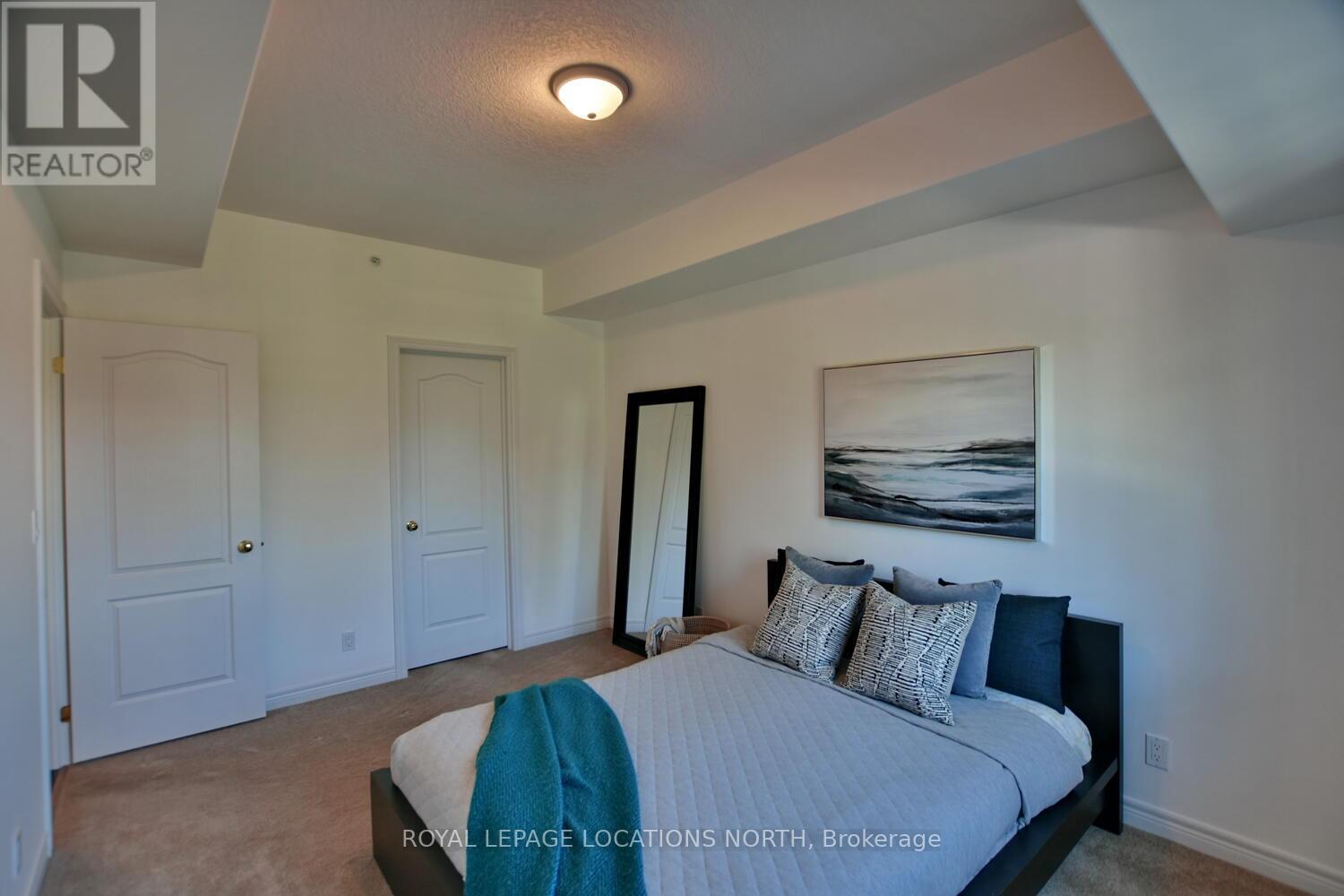 #312 -1 CHAMBERLAIN CRES, #312