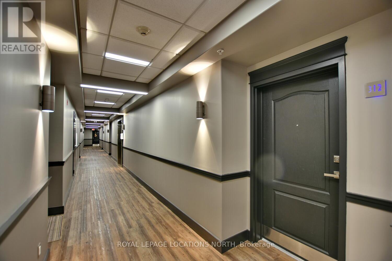 #312 -1 CHAMBERLAIN CRES, #312