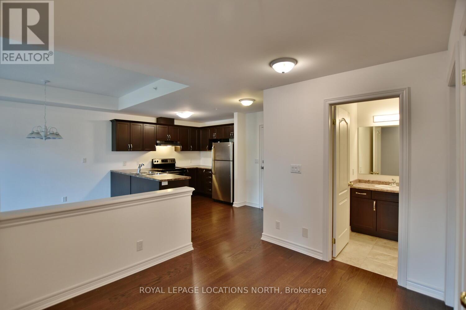 #312 -1 CHAMBERLAIN CRES, #312