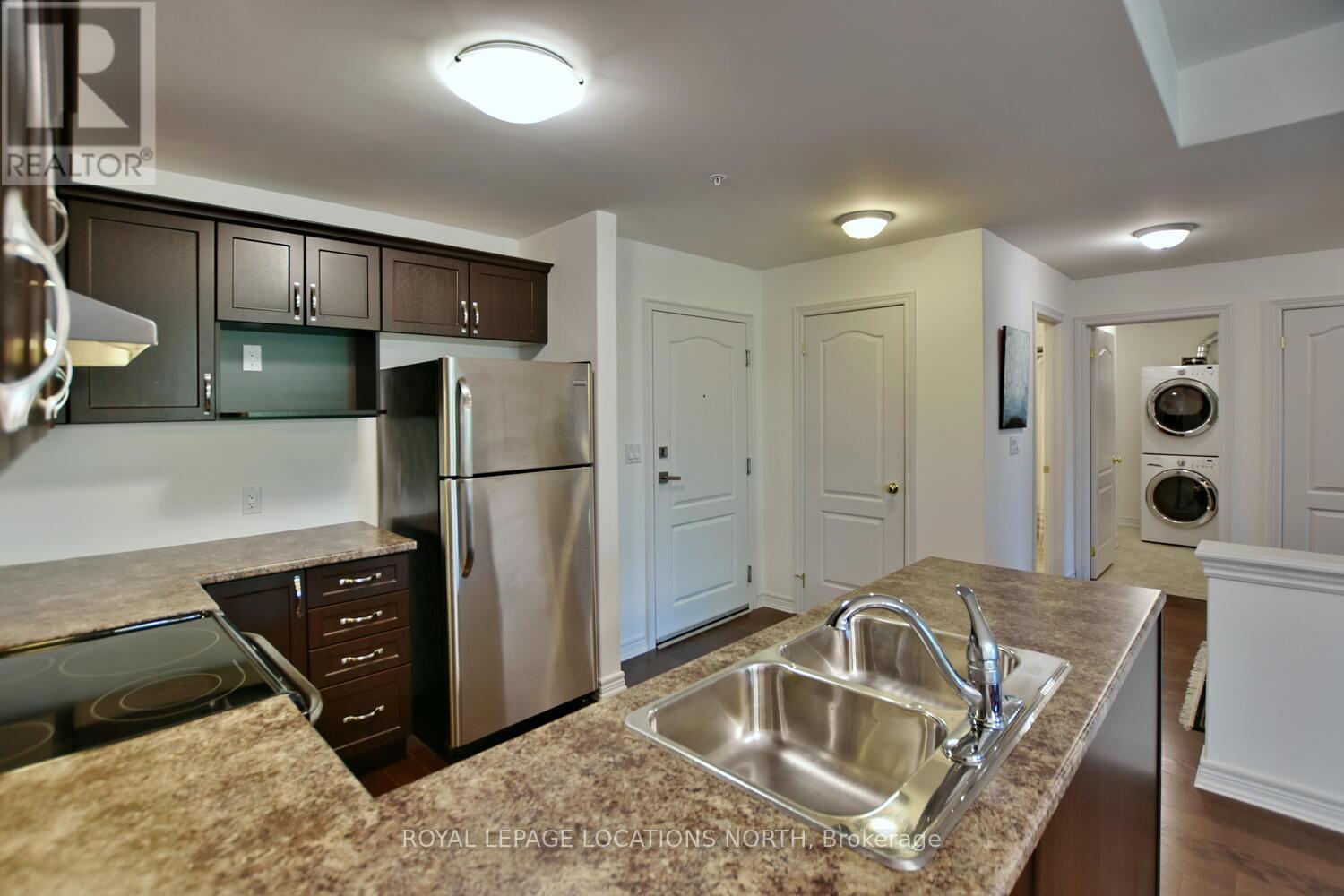 #312 -1 CHAMBERLAIN CRES, #312
