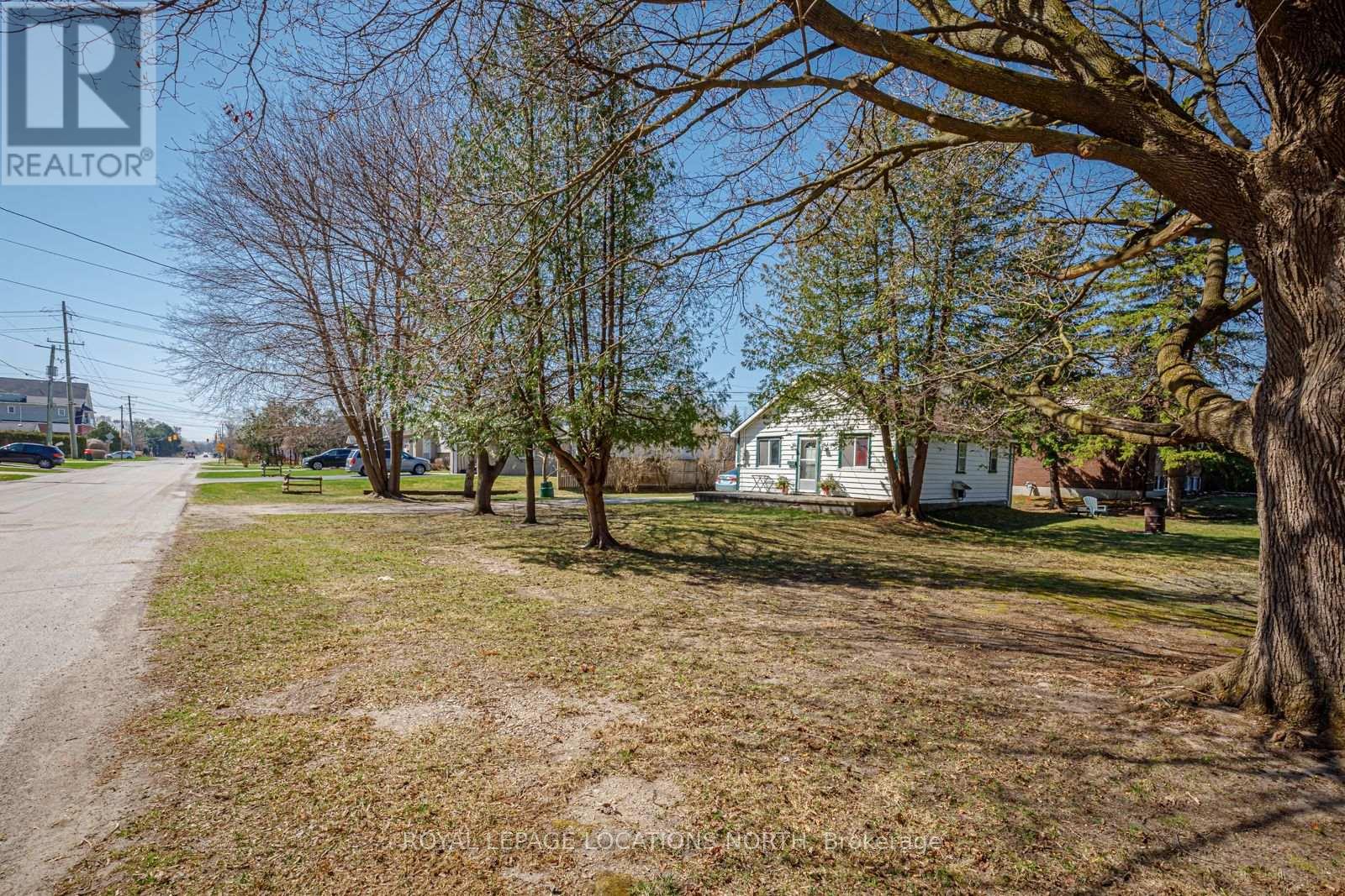 2 SPRUCE ST