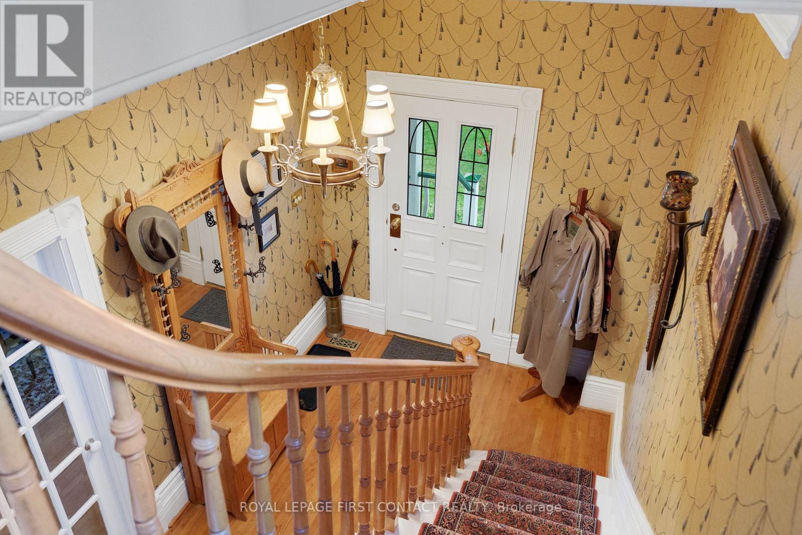38 BURTON AVE