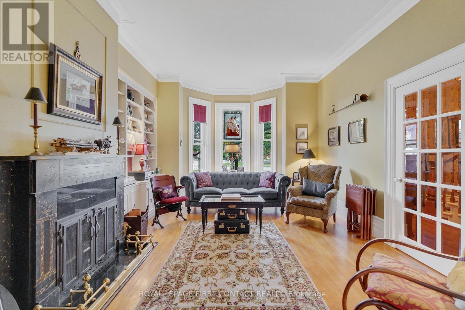 38 BURTON AVE