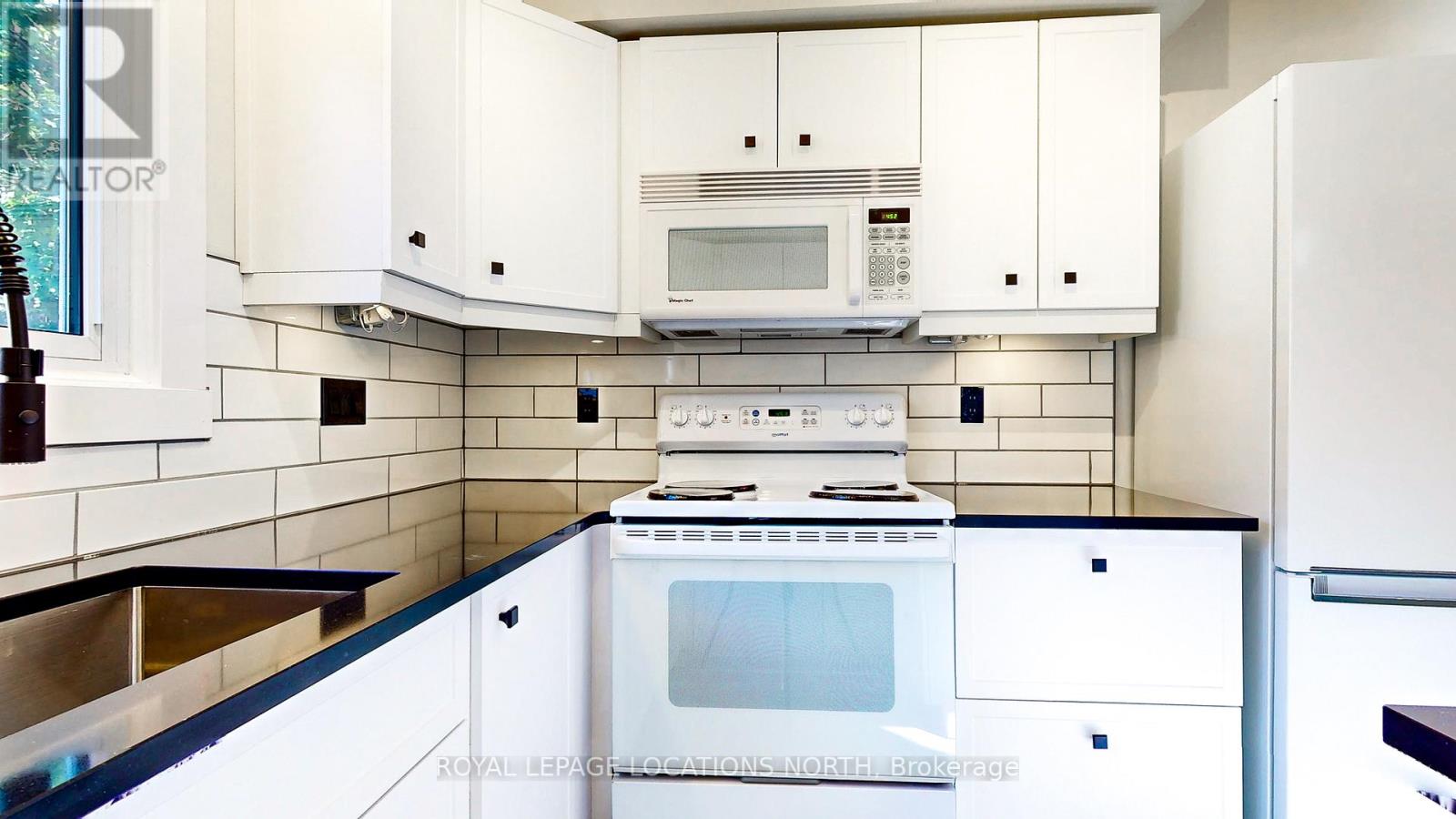 73 DONALD CRES