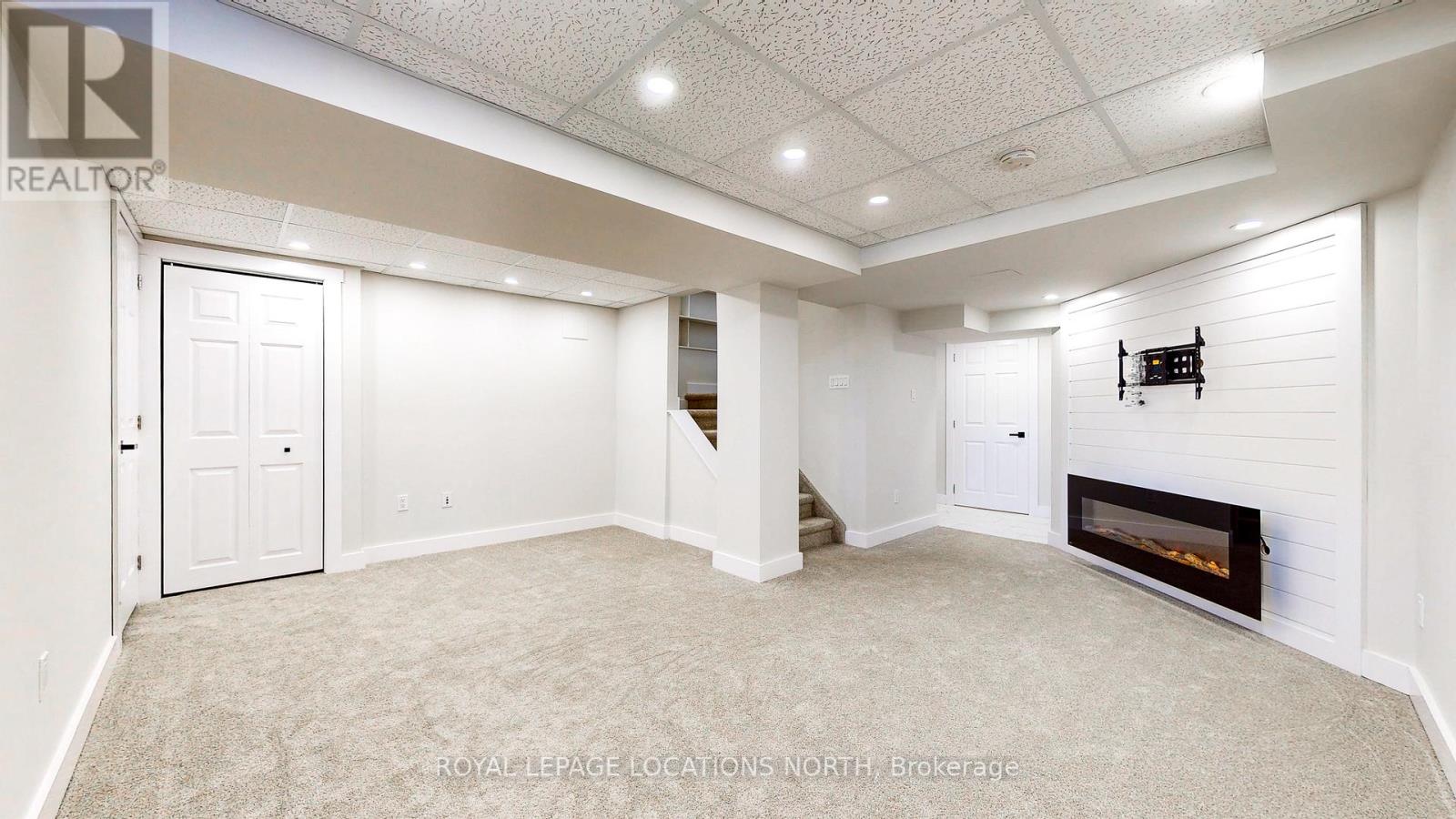 73 DONALD CRES