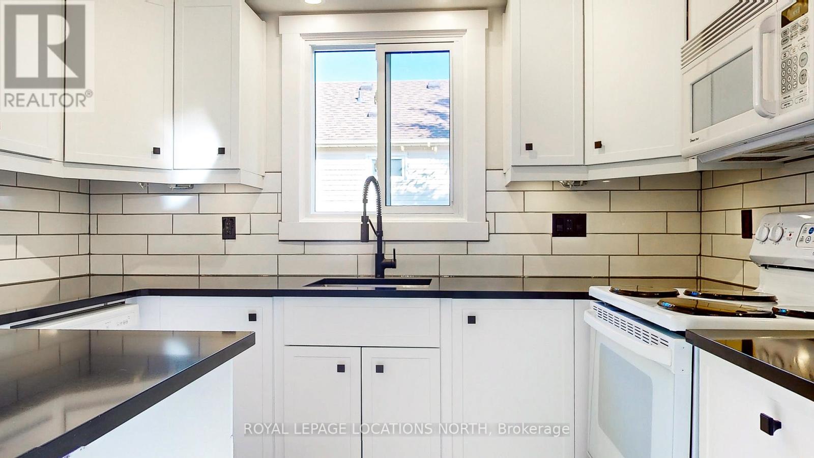 73 DONALD CRES