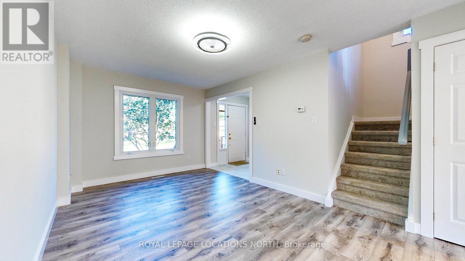 73 DONALD CRES
