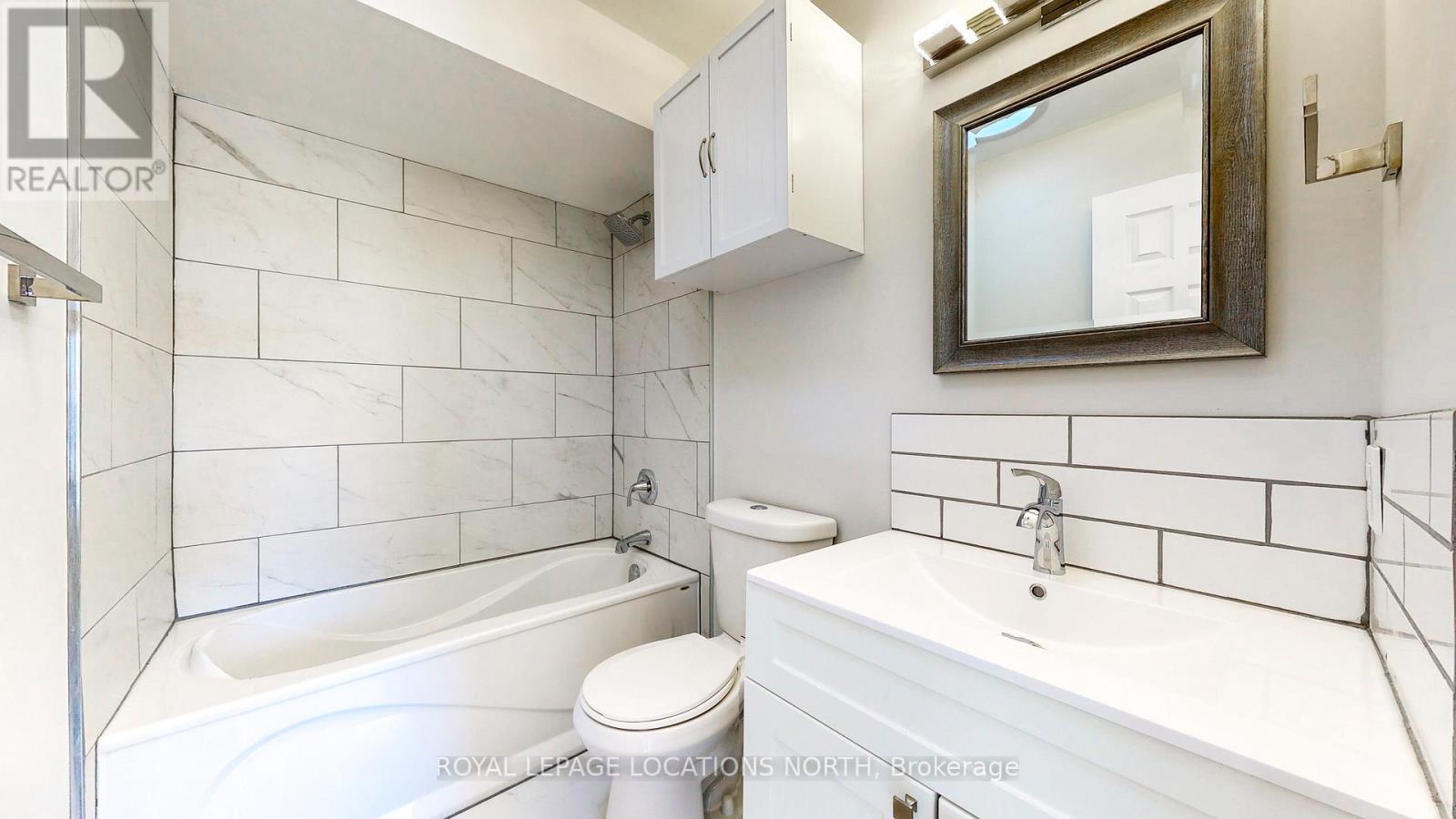 73 DONALD CRES