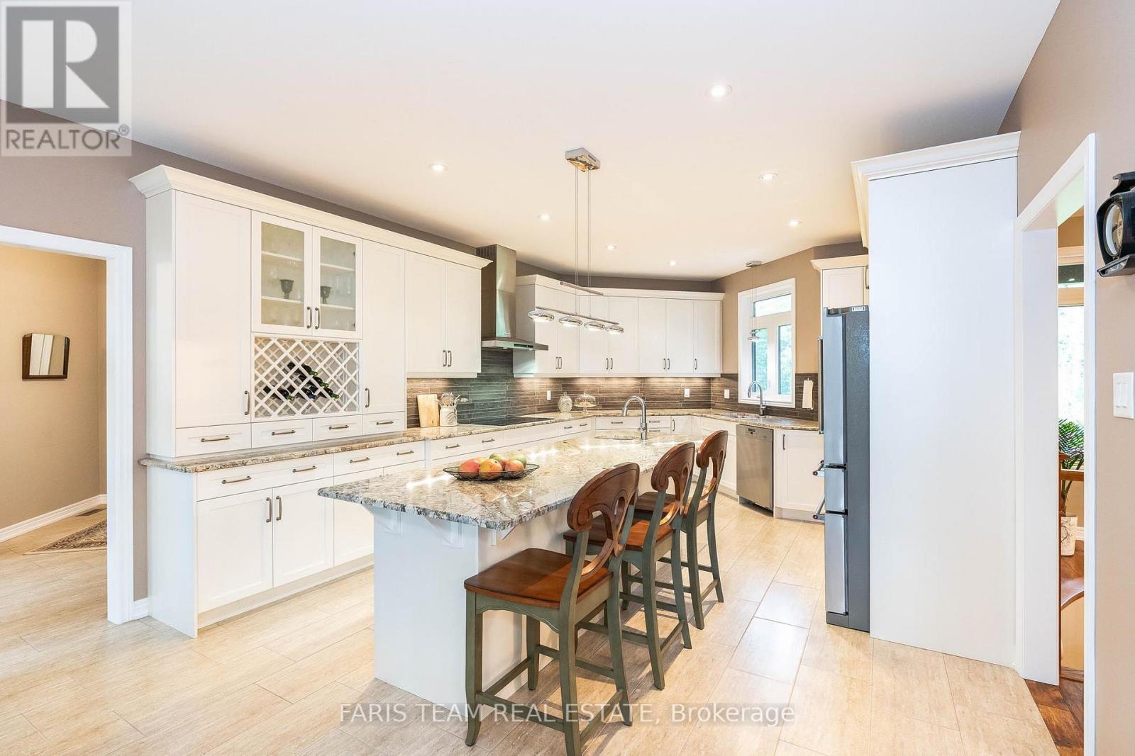 Listing S6794340 - Large Photo # 8