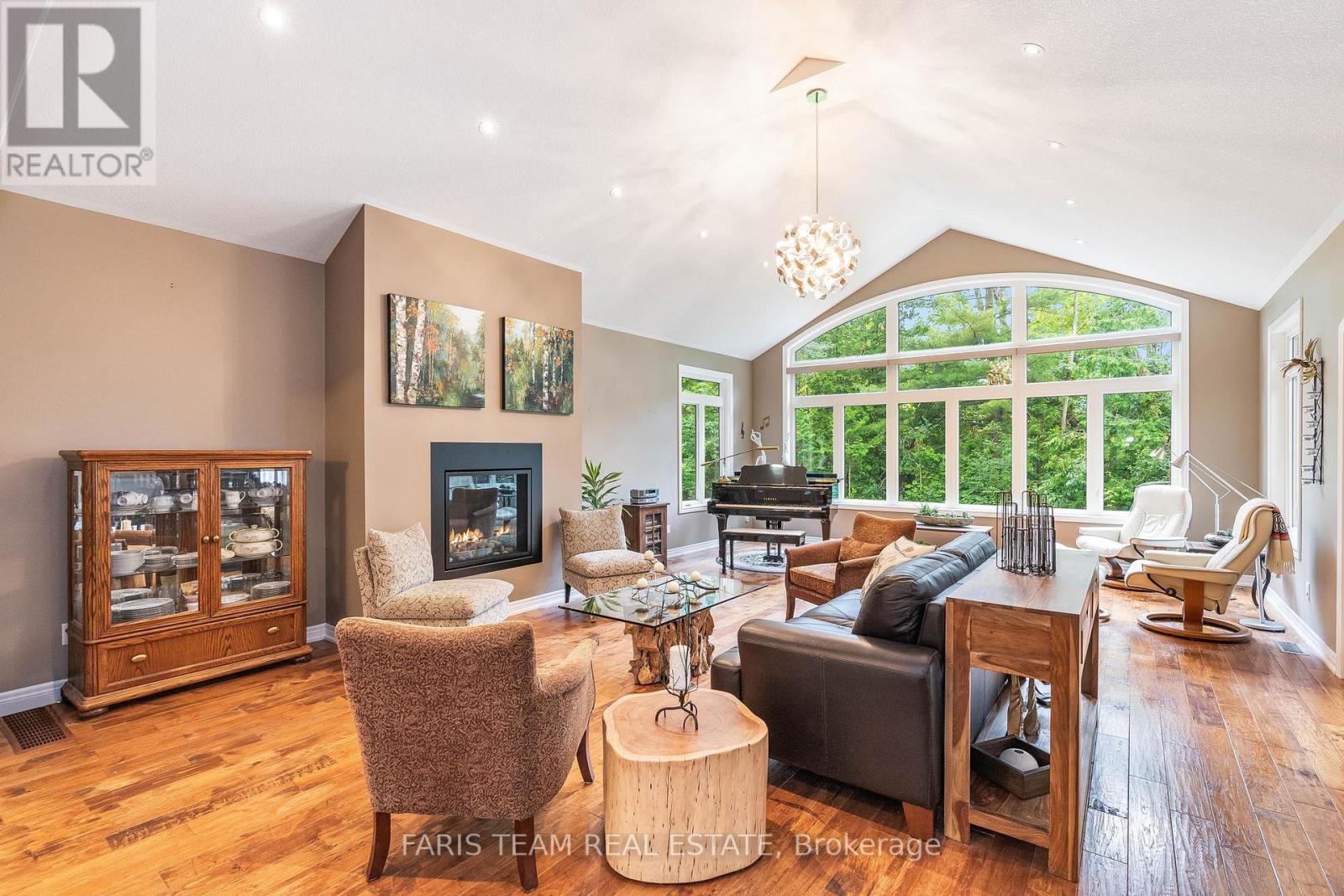 Listing S6794340 - Large Photo # 14