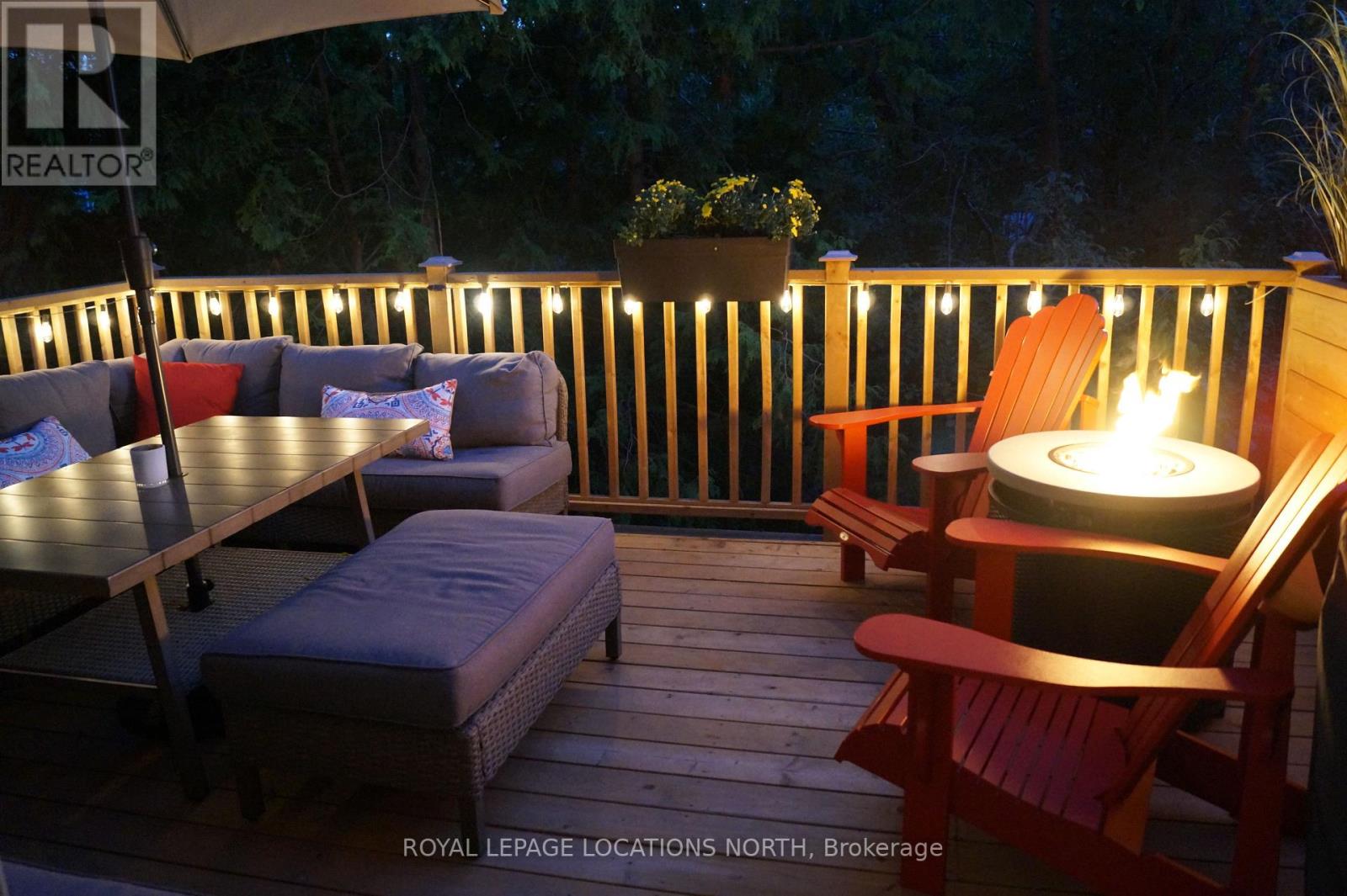 207 ESCARPMENT CRES