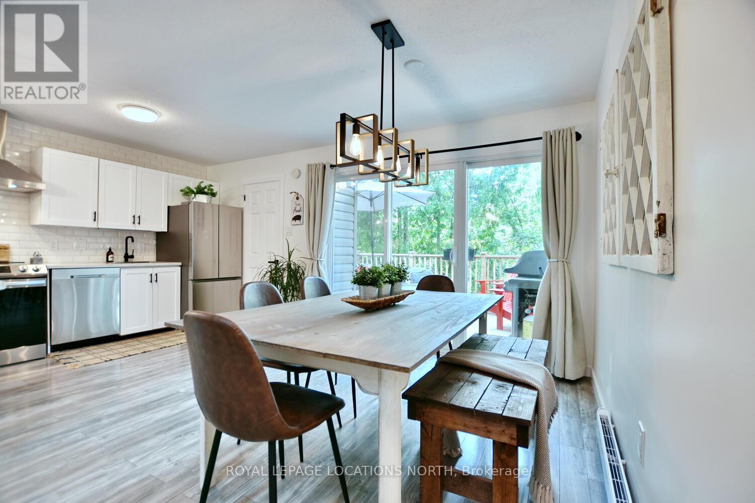207 ESCARPMENT CRES