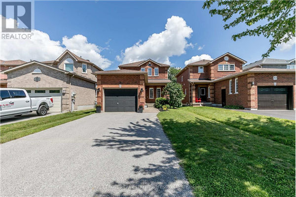 35 LAMONT CRES, Barrie