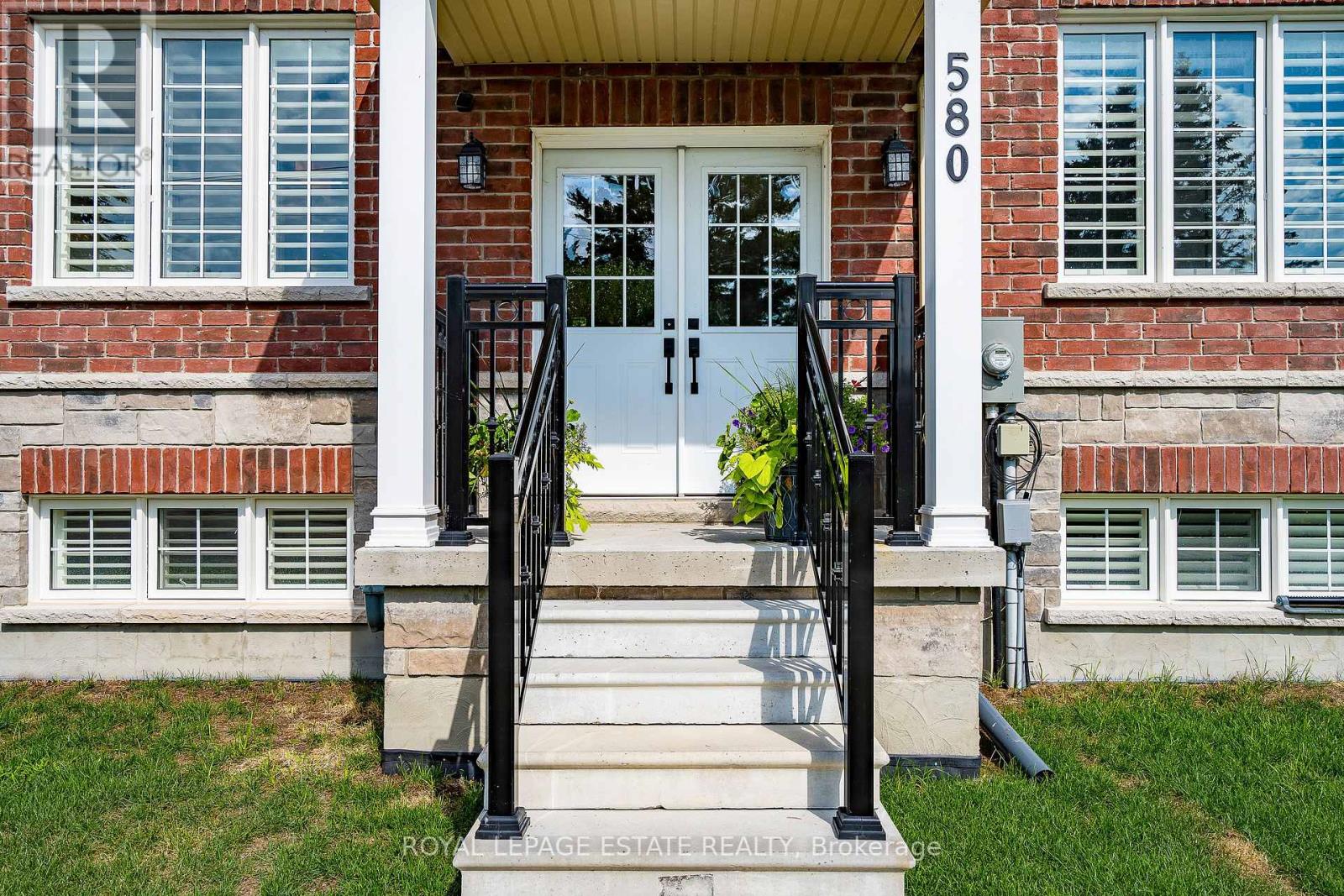 580 MOSLEY ST