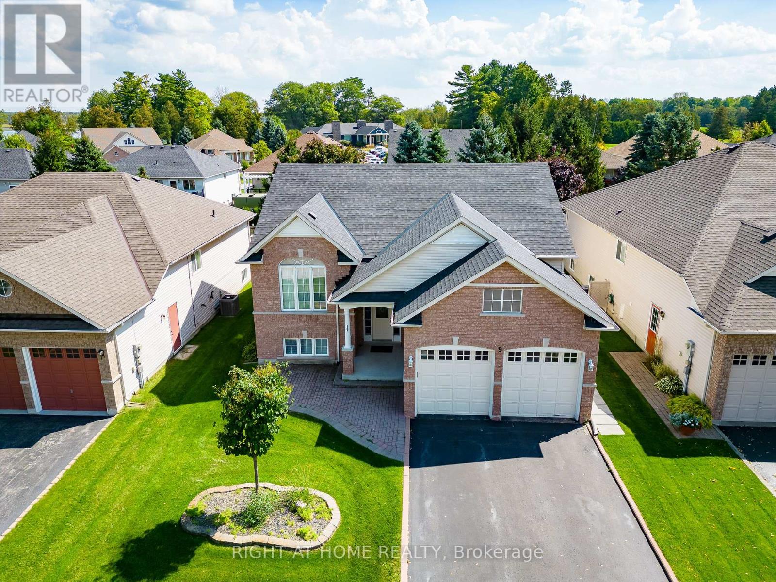 9 MASTERS LANE