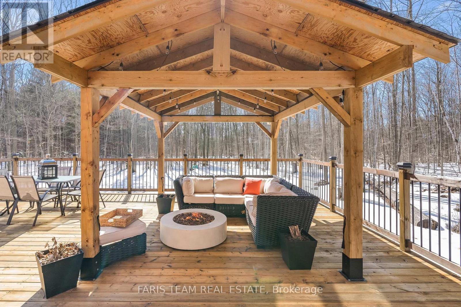 41 WHIPPOORWILL DR