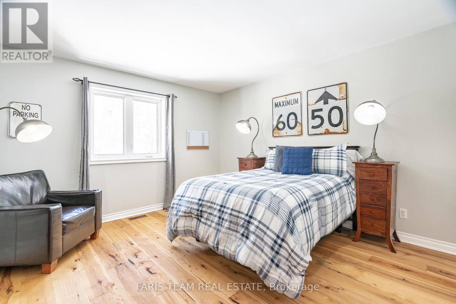 41 WHIPPOORWILL DR