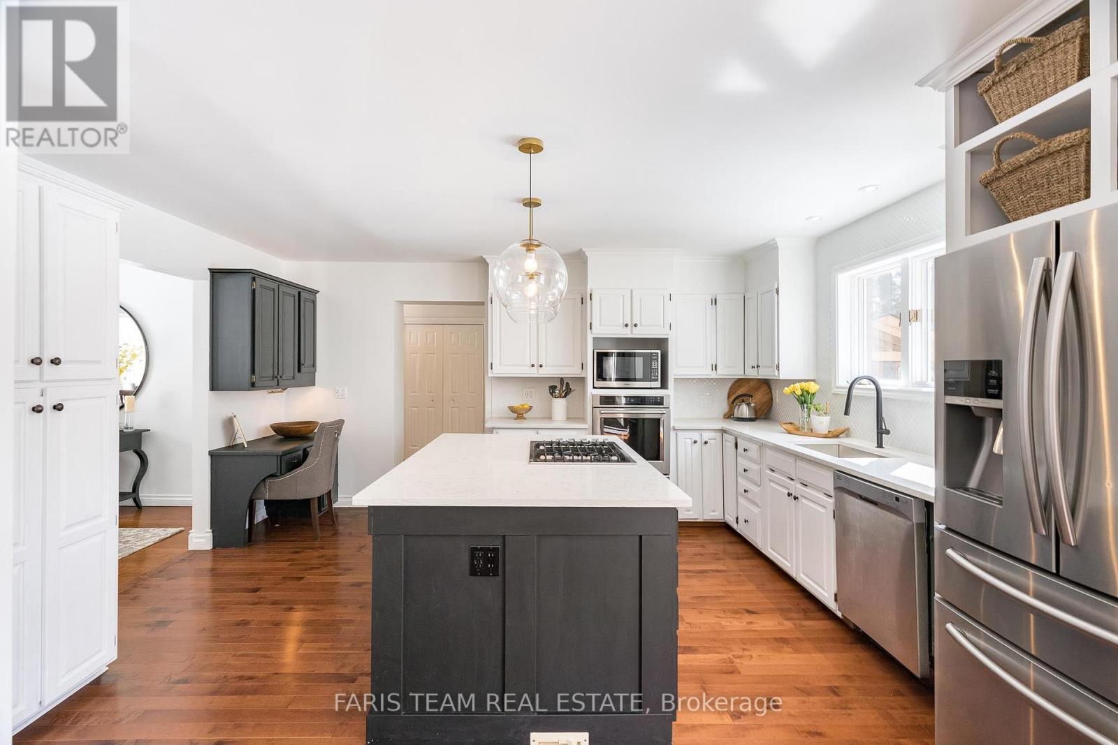 41 WHIPPOORWILL DR