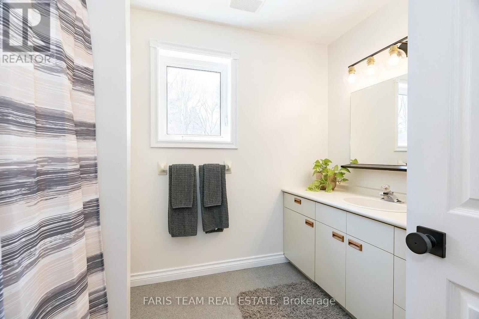 41 WHIPPOORWILL DR