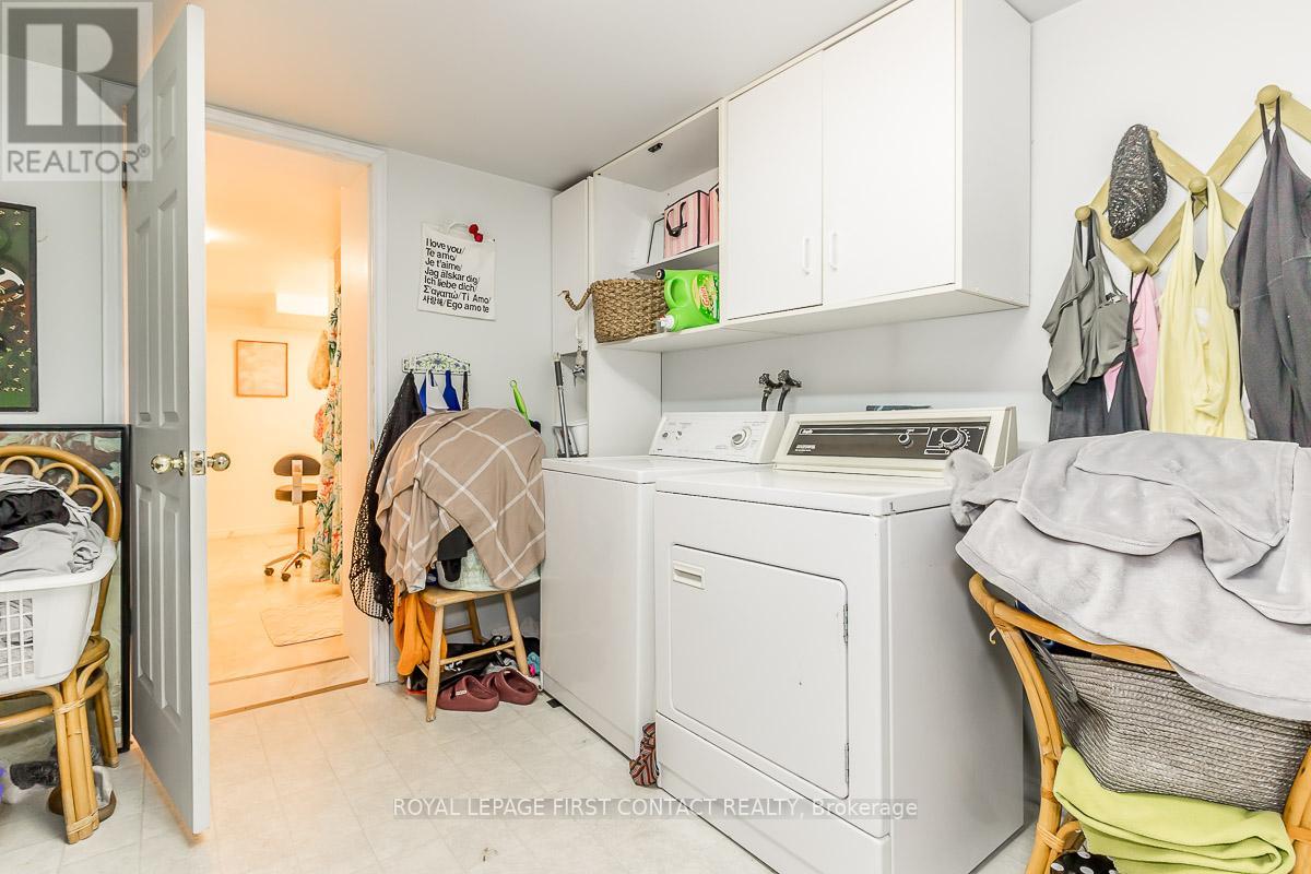 83 TORONTO ST