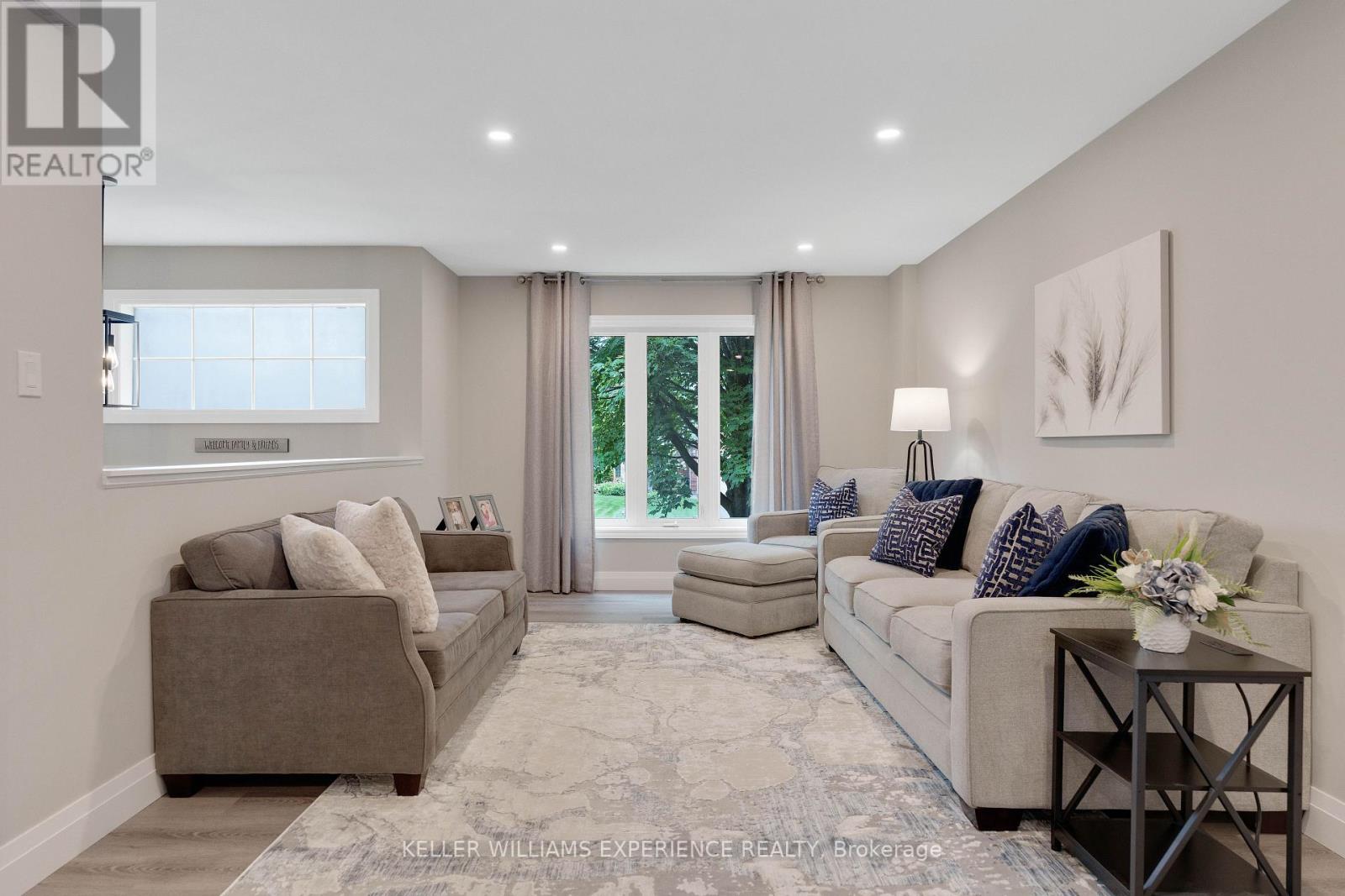 13 EVERGREEN CRES