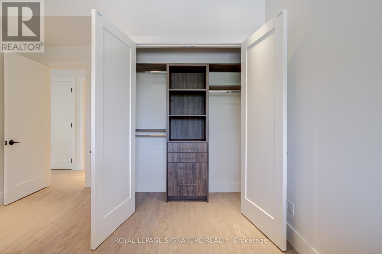 23 MILTON ST