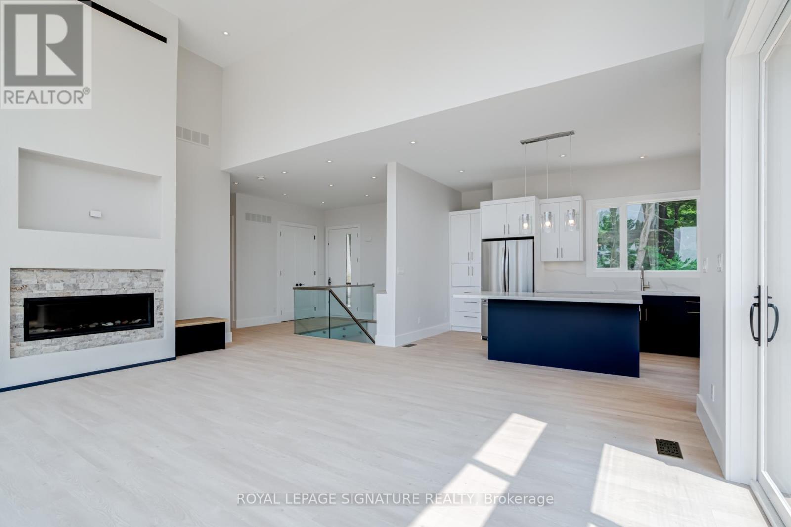 23 MILTON ST