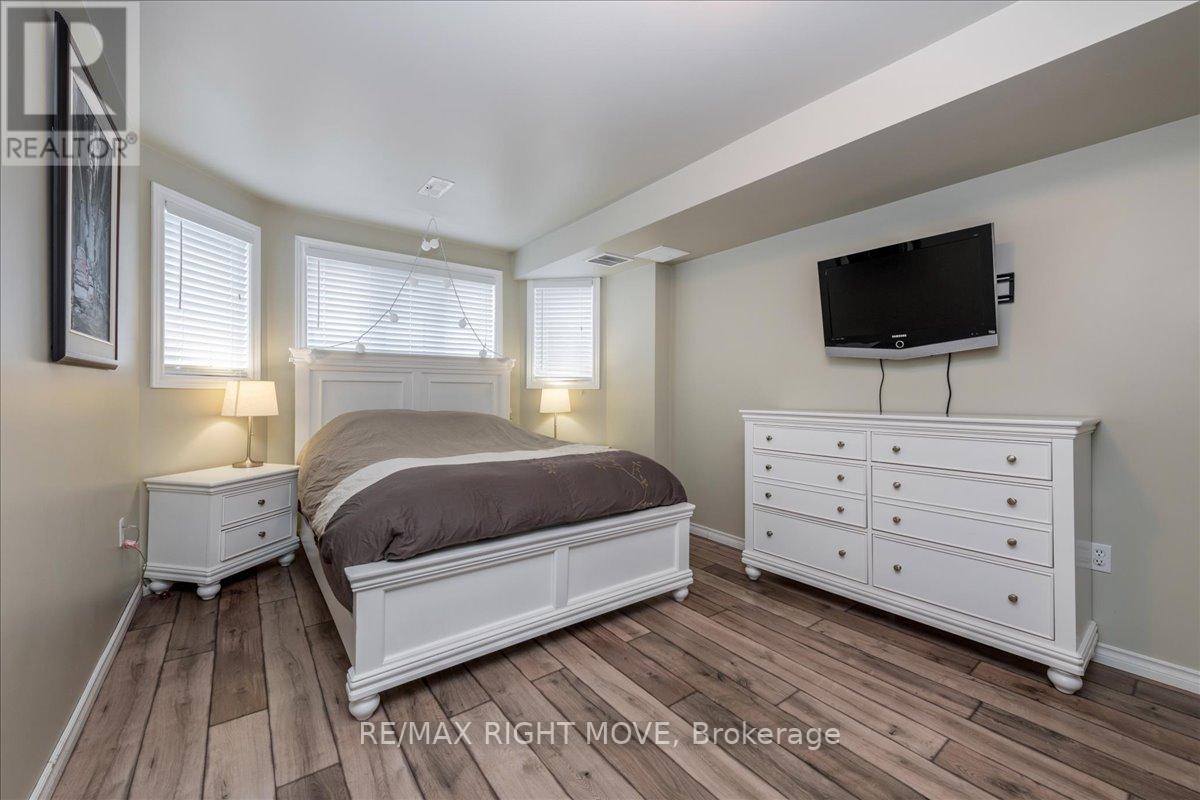 33 CARTER CRES