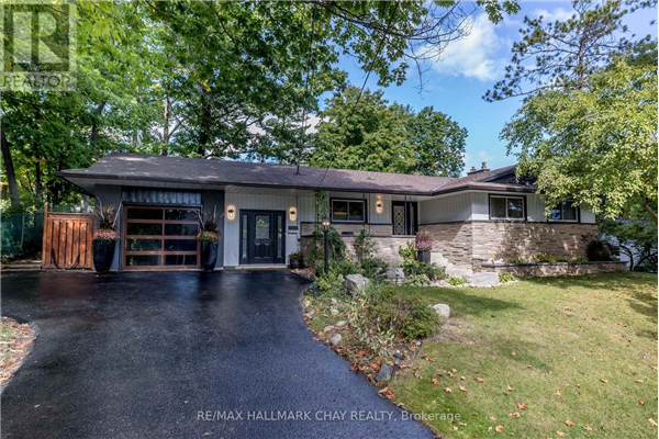 42 CASTLE DR, Barrie