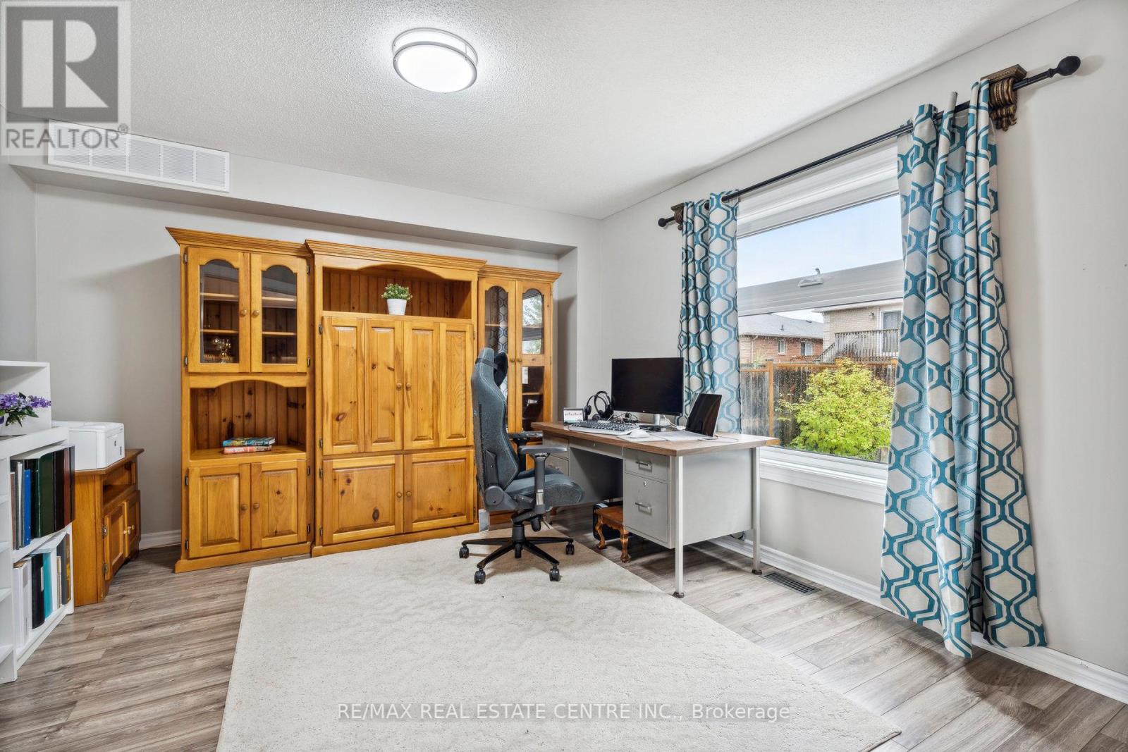 Listing S6817044 - Large Photo # 15