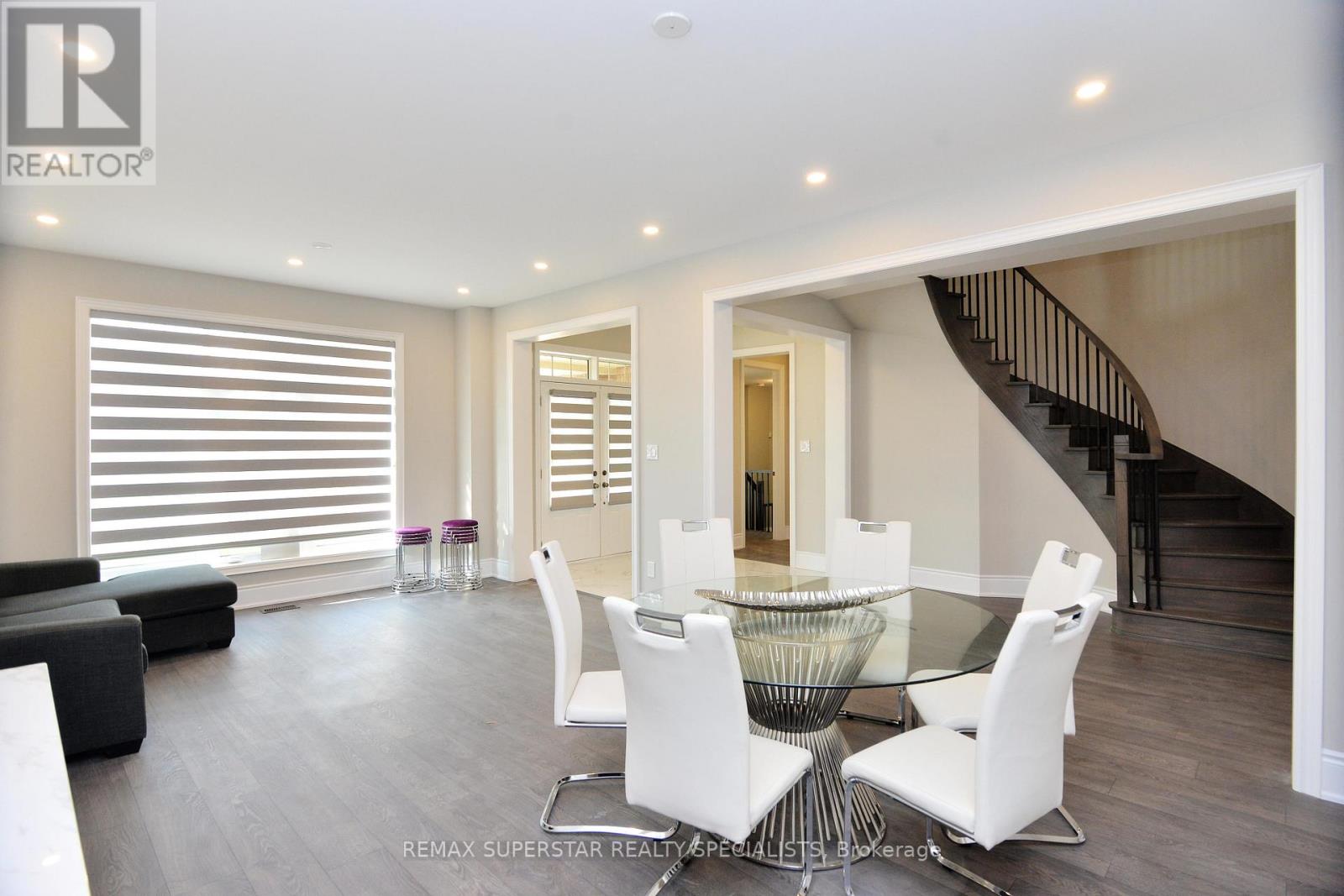 108 RUGMAN CRES