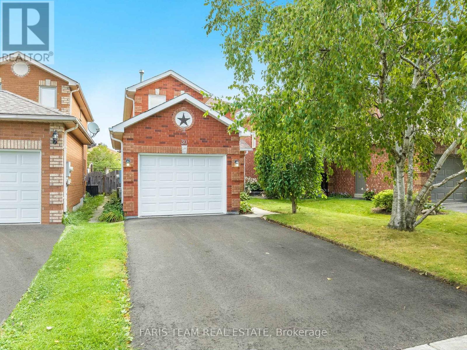30 LAIDLAW DR