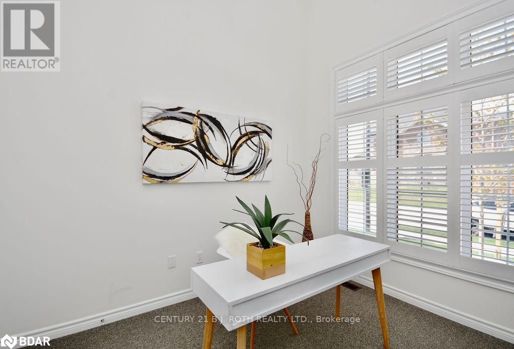 Listing S7003636 - Large Photo # 8